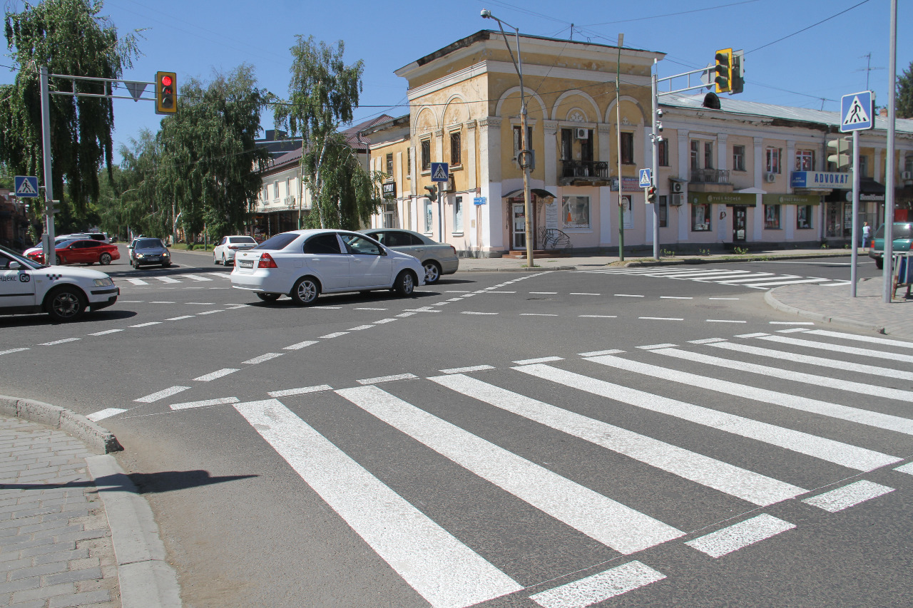 В Усть-Каменогорске на одном из перекрестков появилась диагональная ...