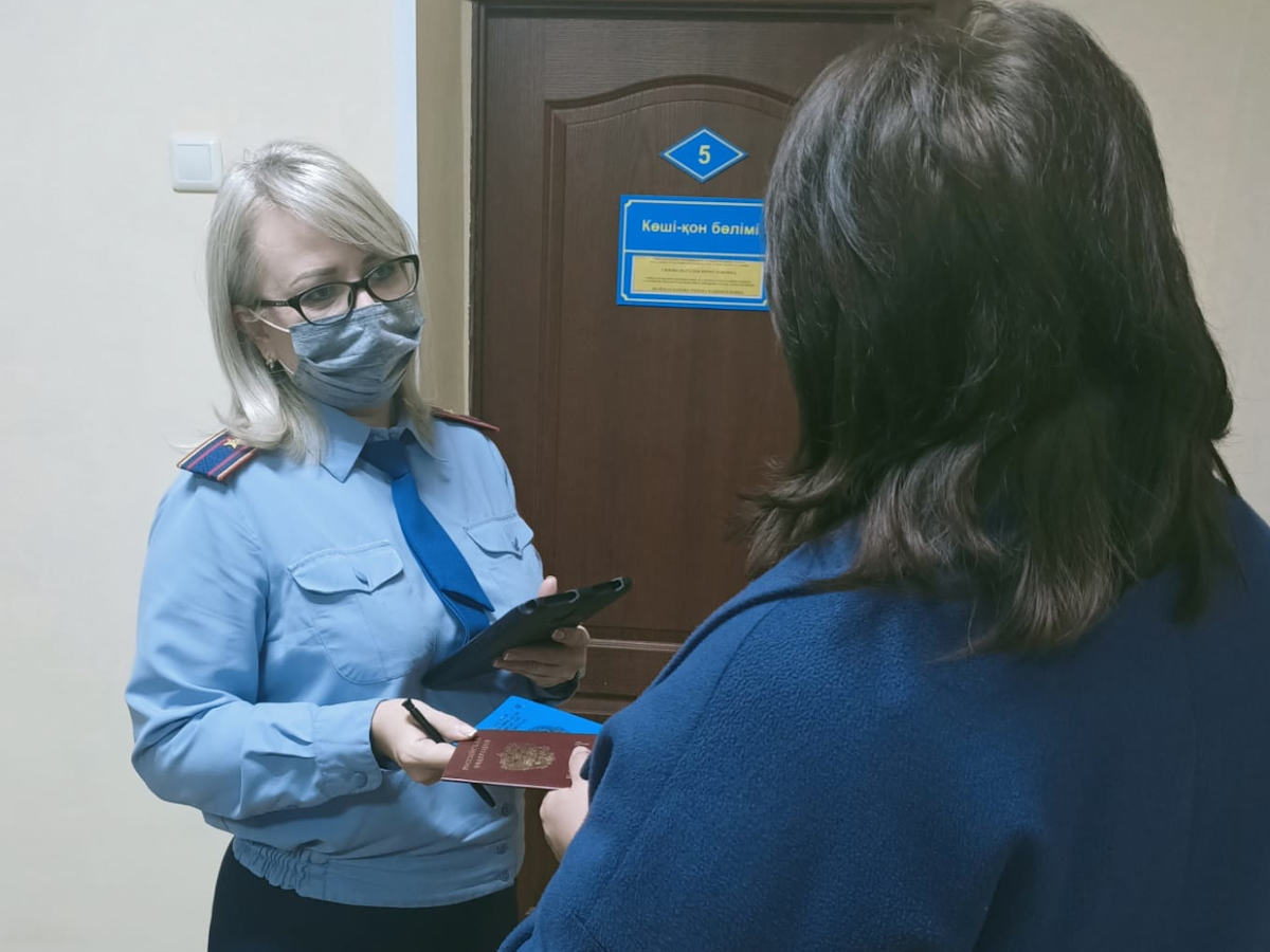 любовь соболь в наручниках.