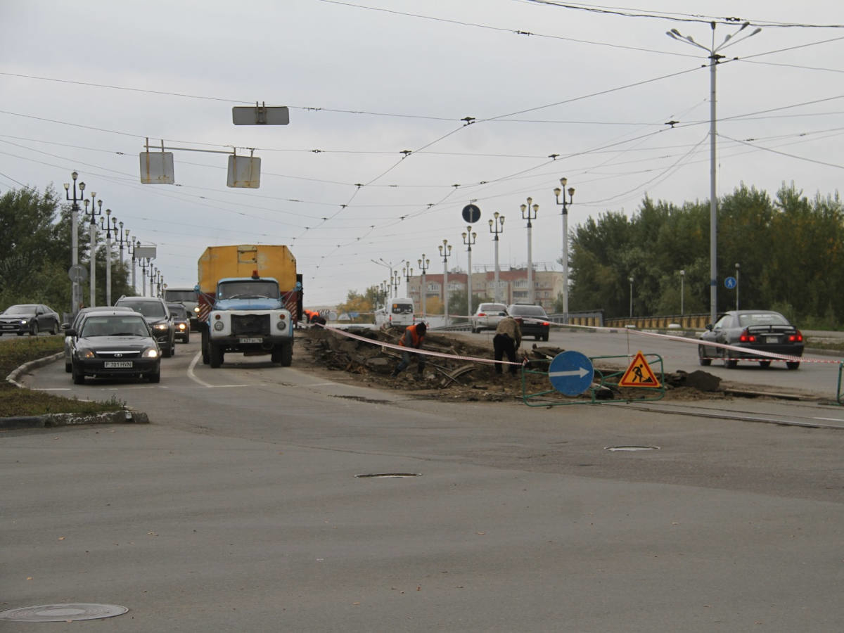 В Усть-Каменогорске назвали новые сроки ремонта на Ульбинском мосту |  YK-news.kz | YK-news.kz