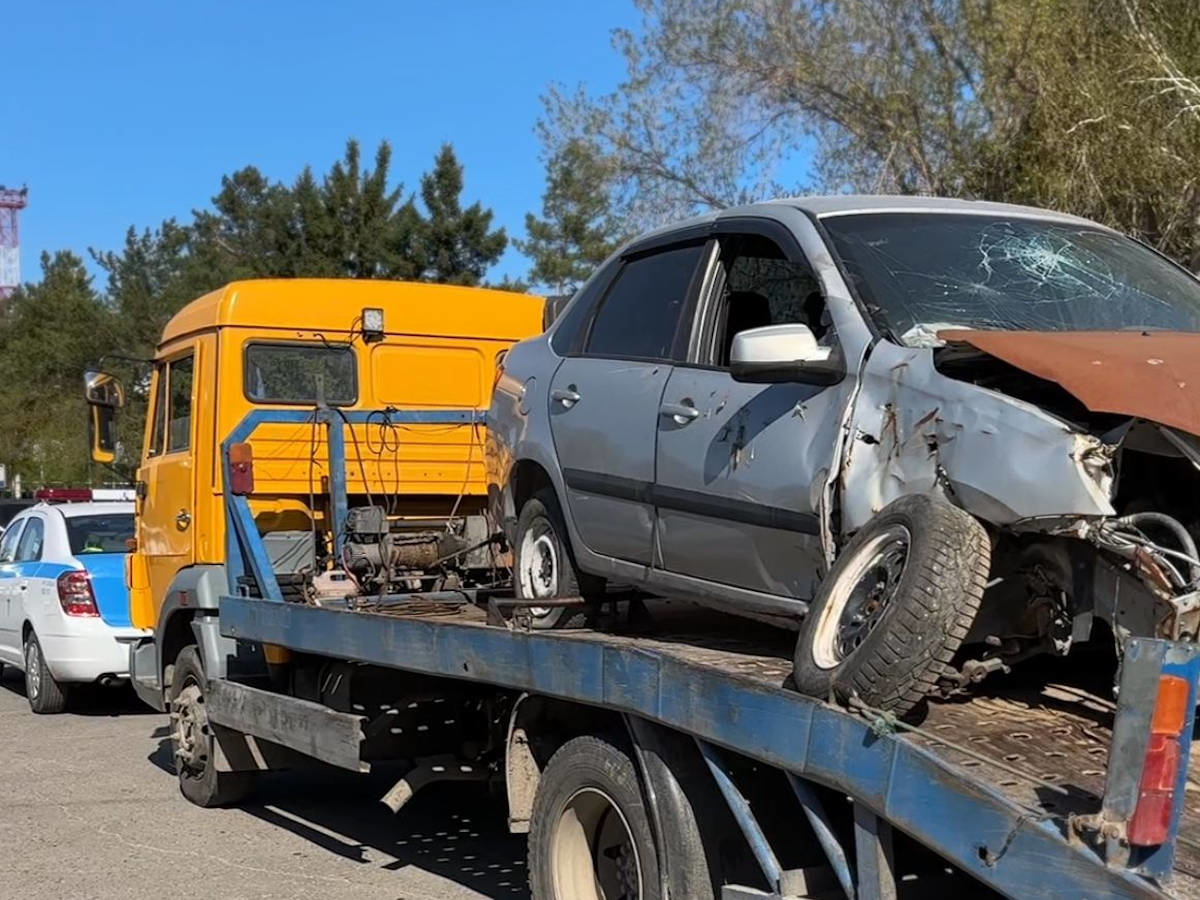 В Усть-Каменогорске состоялся автопробег искореженных после ДТП автомобилей  | YK-news.kz