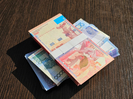 В Усть-Каменогорске медработникам два месяца не платили зарплату 