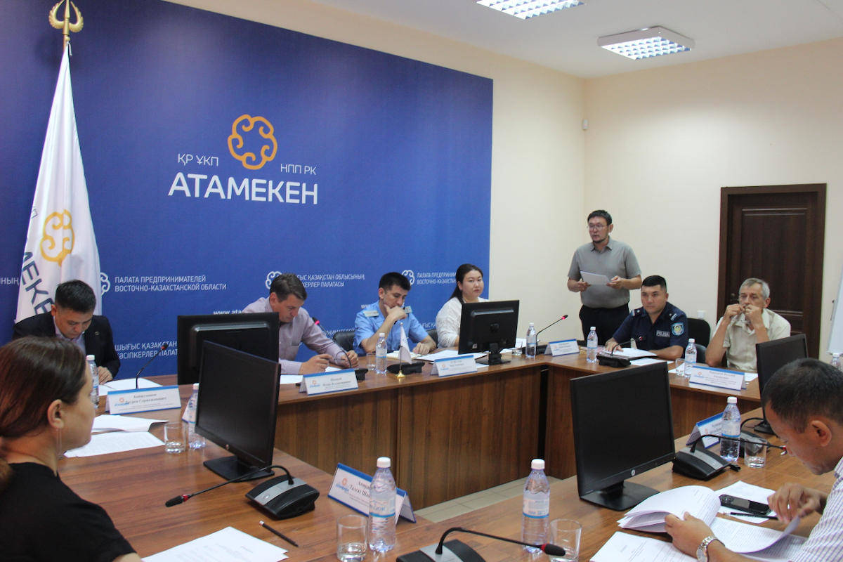 В Усть-Каменогорске предприниматель пытается оспорить штраф за продажу алкоголя в неположенное время