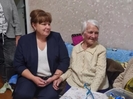 В Усть-Каменогорске со 100-летием поздравили труженицу тыла