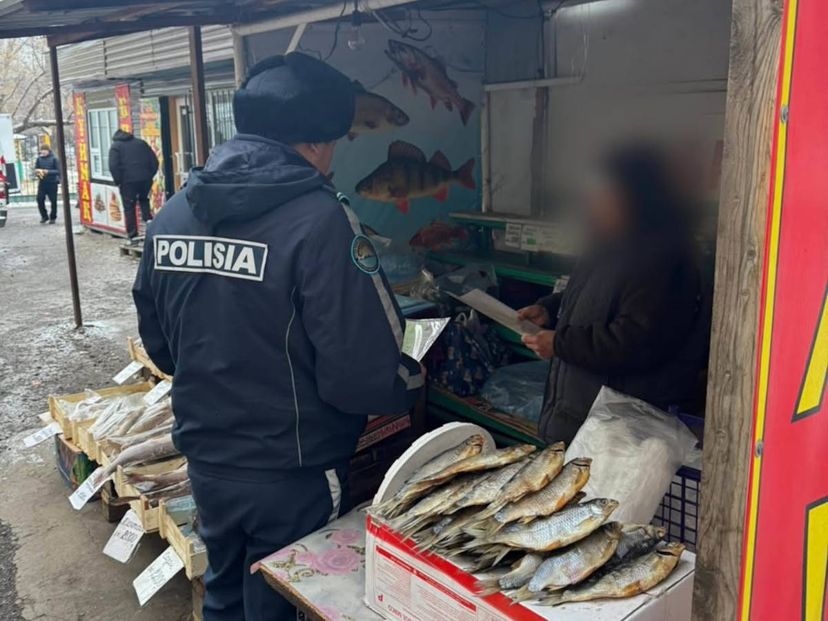 В Усть-Каменогорске полицейские проводят рейды на рынках