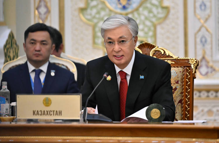 Президент: Важнейшей задачей для Казахстана остается эффективное противодействие терроризму и экстремизму