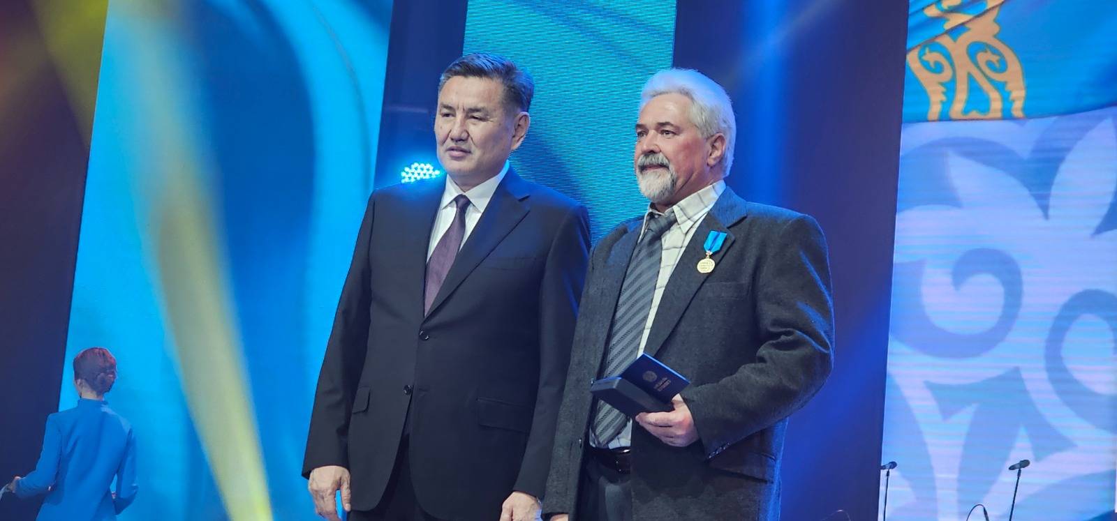 В ВКО в честь Дня Республики наградили жителей, внесших вклад в развитие региона