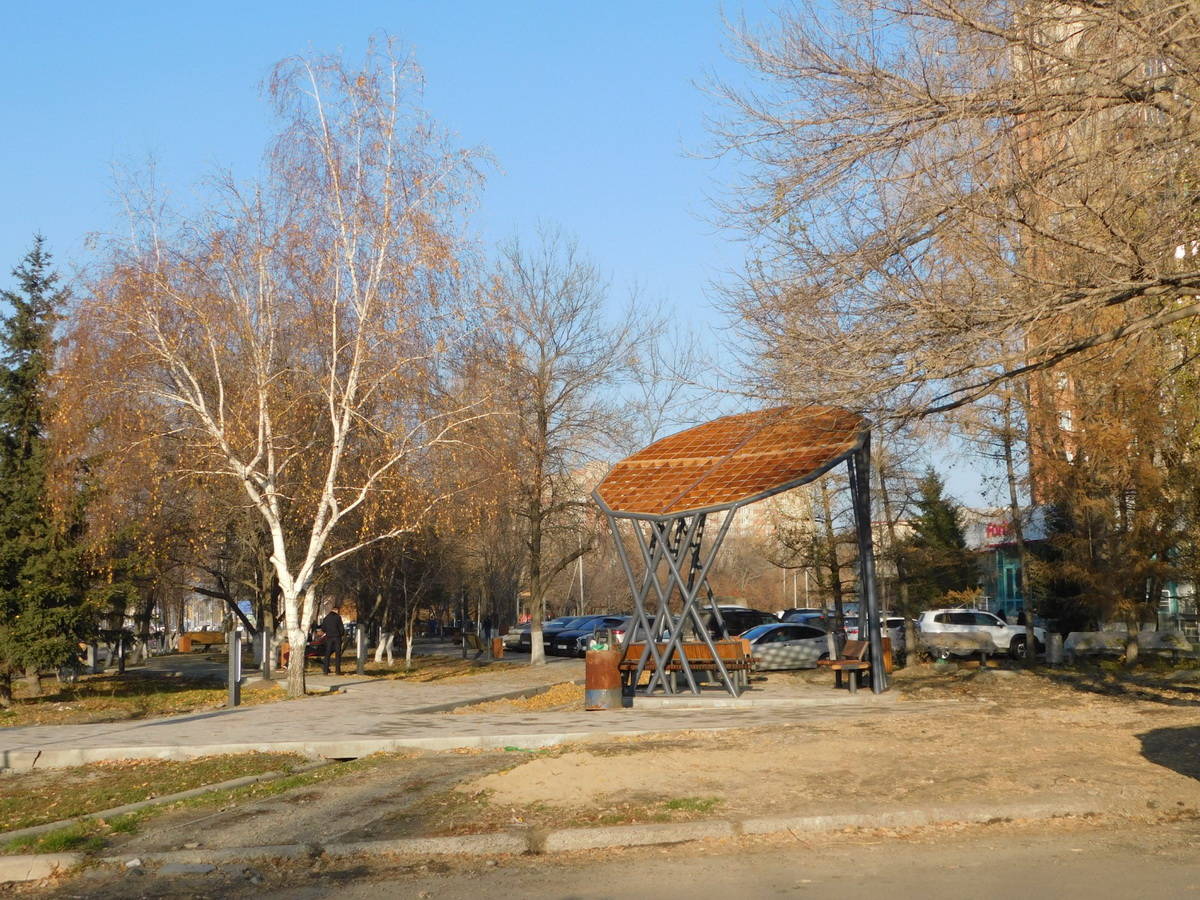 В Усть-Каменогорске при обустройстве прогулочной зоны на улице Казахстан сохранили все деревья