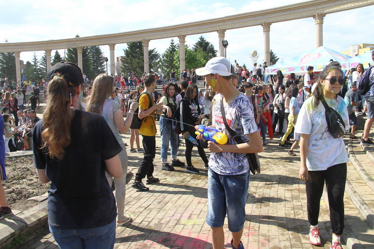 В Усть-Каменогорске собираются перенести массовые мероприятия на Амфитеатр