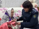 100-летней жительнице Усть-Каменогорска вручили новое удостоверение