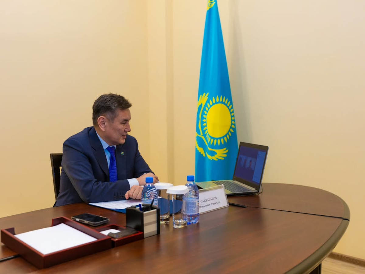 С какими проблемами жители обращаются к акиму ВКО?