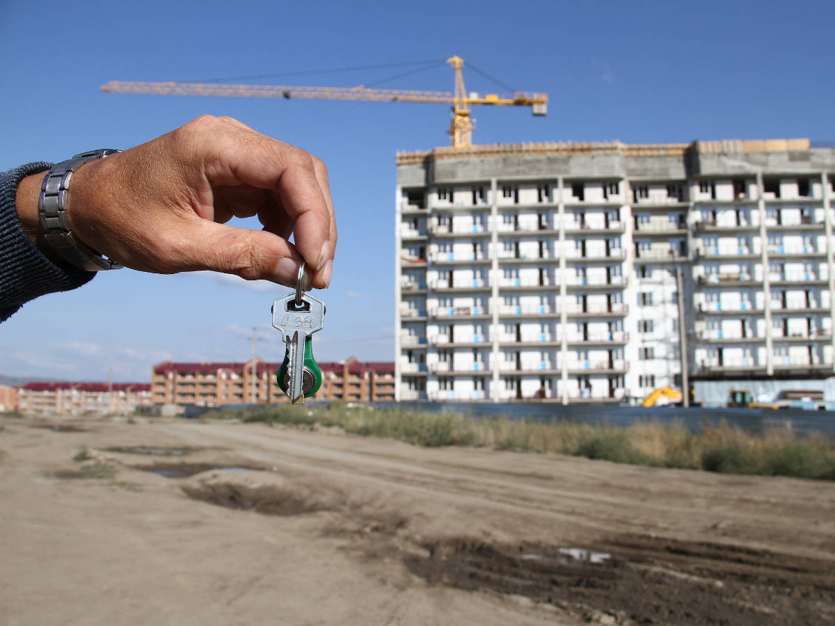 Казахстанцам рекомендуют повременить с ипотекой из-за высоких ставок
