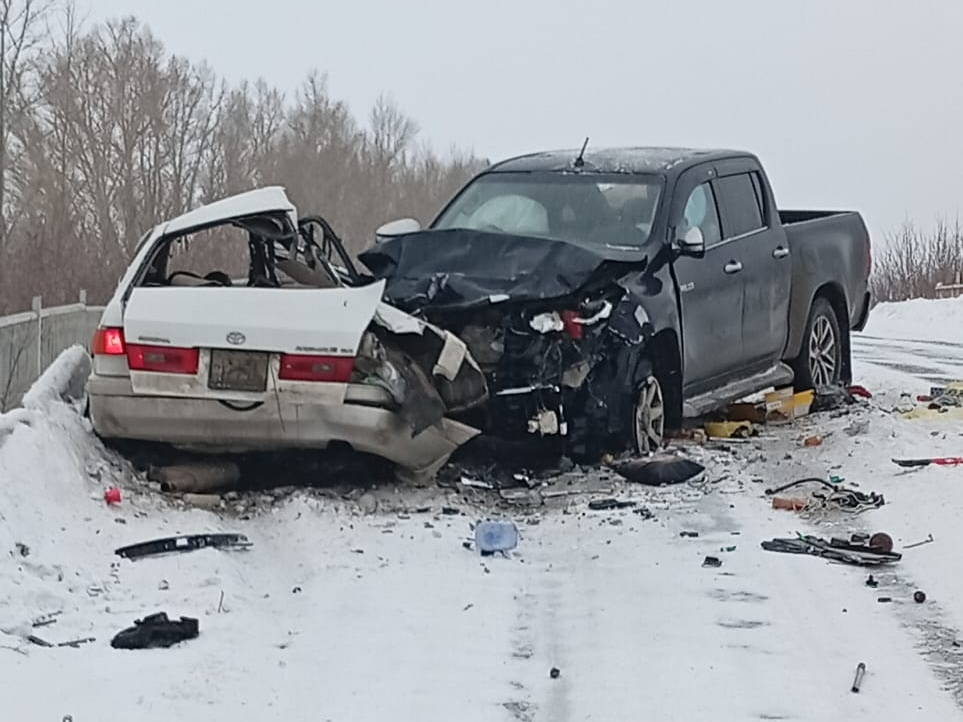 В ВКО несколько человек погибли в ДТП