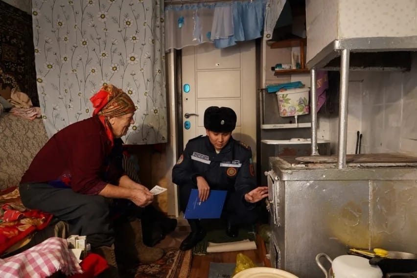 В ВКО спасатели обратились к населению в связи с предстоящими морозами