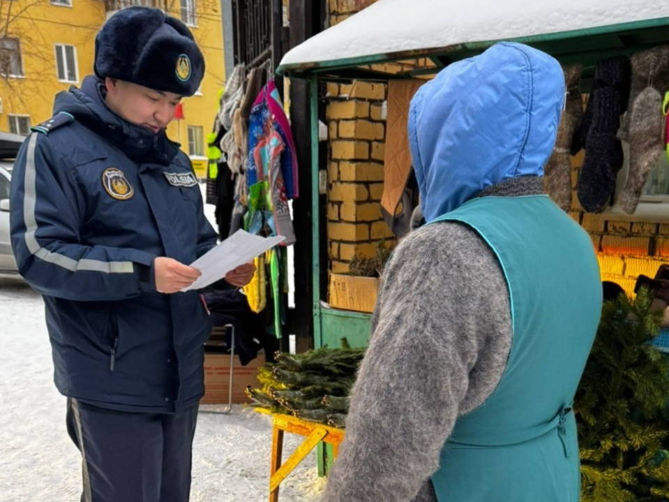 В Усть-Каменогорске полицейские проводят рейды на рынках