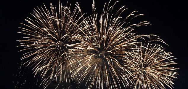 В Усть-Каменогорске в новогоднюю ночь салют прогремит сразу на шести площадках