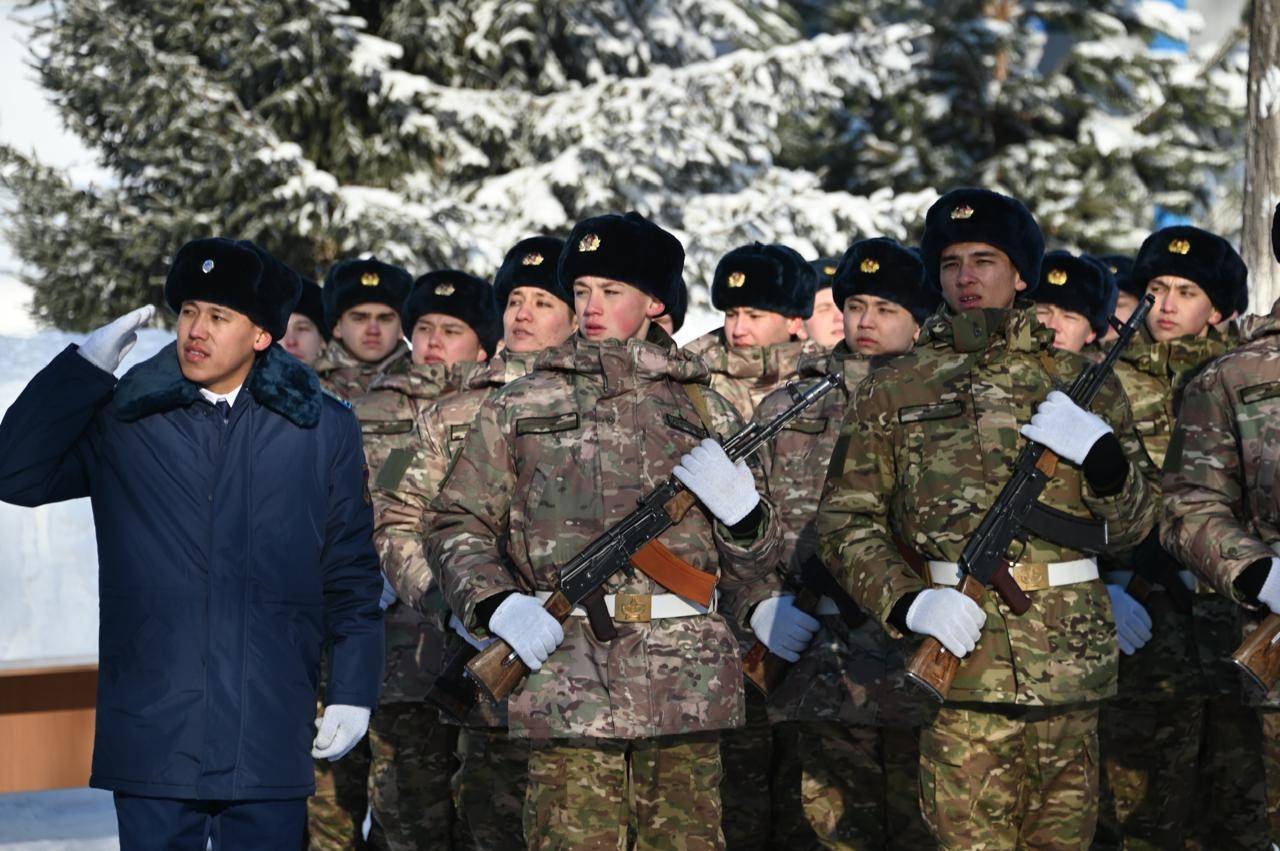 Из ВКО на срочную службу призвали 1300 человек