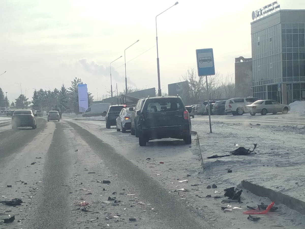 В Усть-Каменогорске произошло тройное ДТП