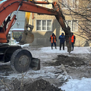 В Усть-Каменогорске продолжают устранять аварию на водопроводе 