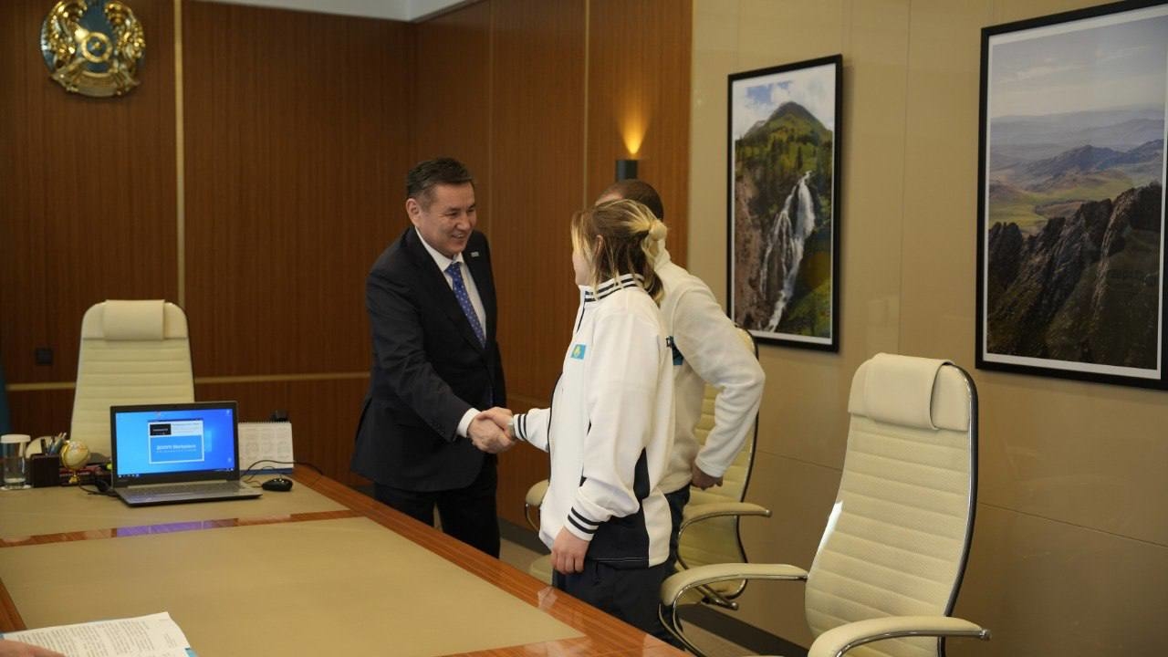 Аким ВКО встретился с участниками зимних Олимпийских игр