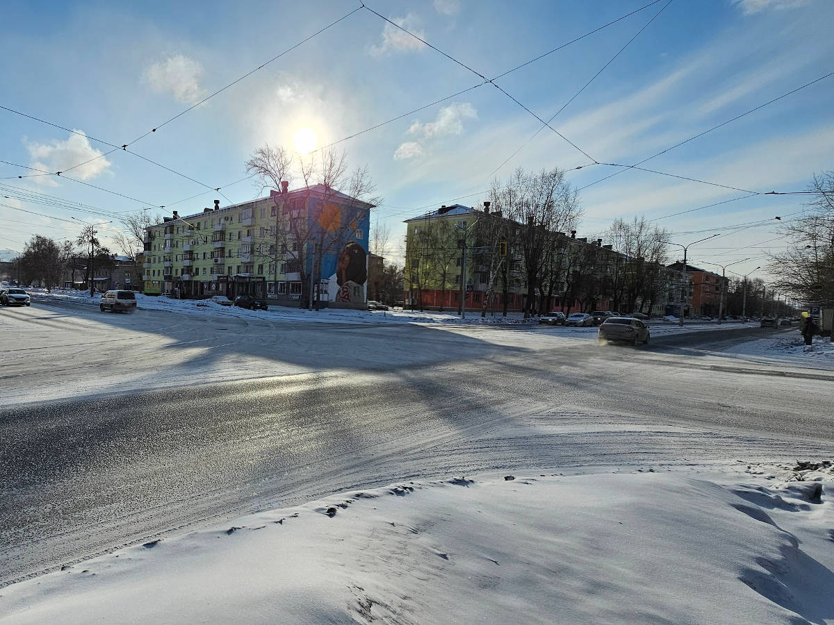 В Усть-Каменогорске полицейские наказывают автомобилистов из-за невидимой разметки