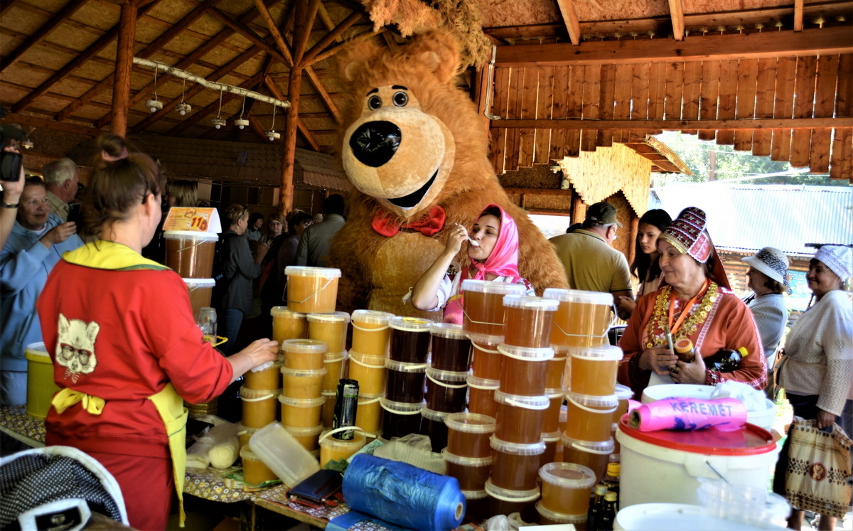 Сразу несколько фестивалей мёда проведут в ВКО в этом году