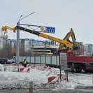 В Усть-Каменогорске на новом кольце устанавливают светофоры и дорожные знаки