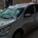 В Усть-Каменогорске в результате падения с крыши наледи поврежден автомобиль 