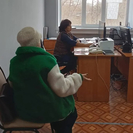 Жительница ВКО с трудом вернула деньги за диван, который оказался с дефектами