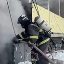 В Усть-Каменогорске ликвидировали пожар в строящемся здании