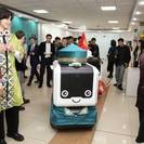 В Усть-Каменогорске на праздничном мероприятии гостей развлекали роботы