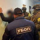 В ВКО 17-летний студент подозревается в серии вымогательств