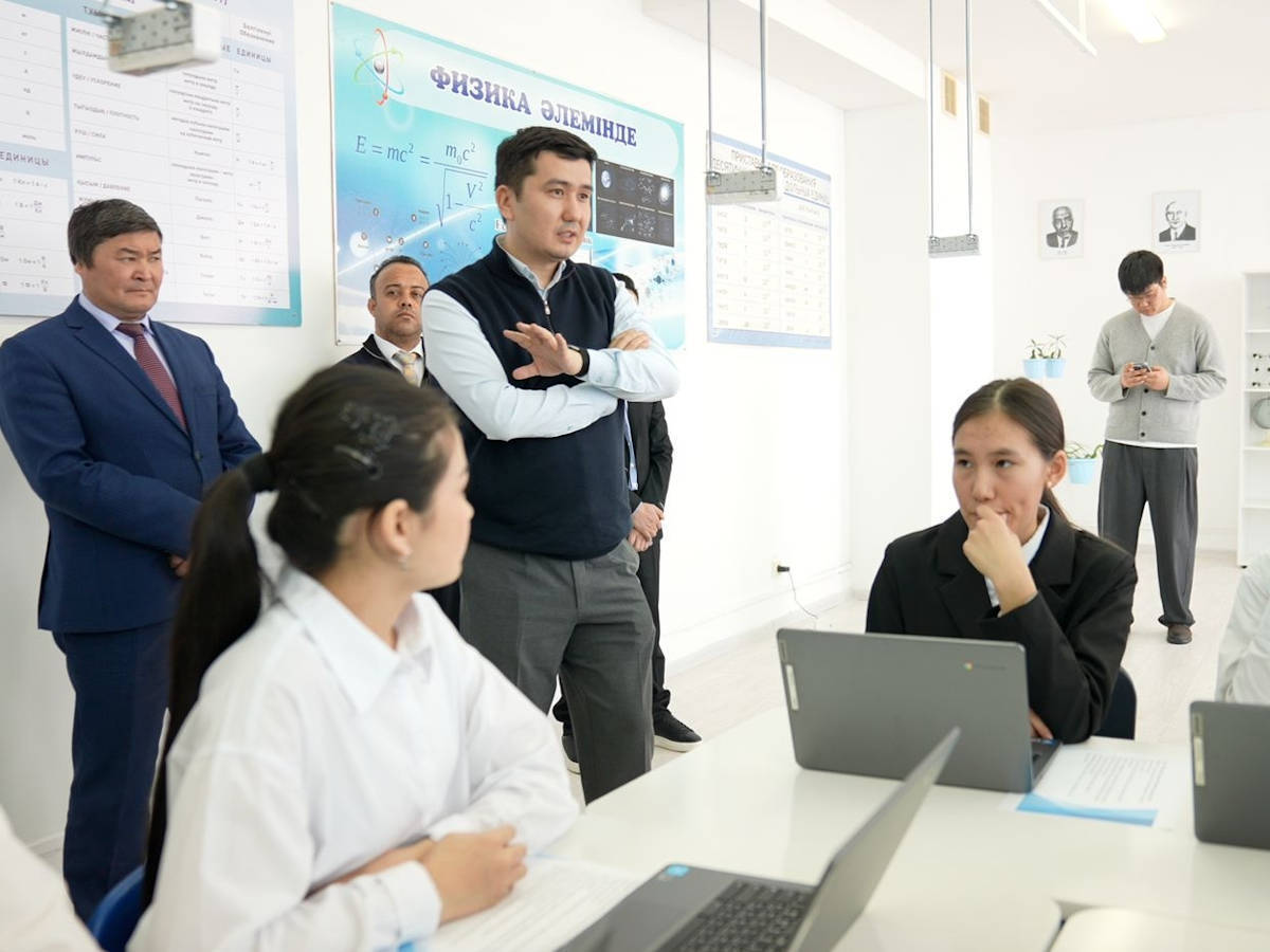 Сельская школа ВКО первой в Центральной Азии получила статус Google Reference School