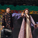 В Усть-Каменогорске на площади Республики проходит праздничное шоу