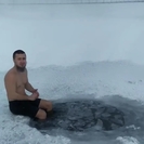 В ВКО зубной техник стал моржом после крещенских купаний в 50-градусный мороз
