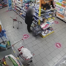 В Усть-Каменогорске поймали серийного вора-сладкоежку