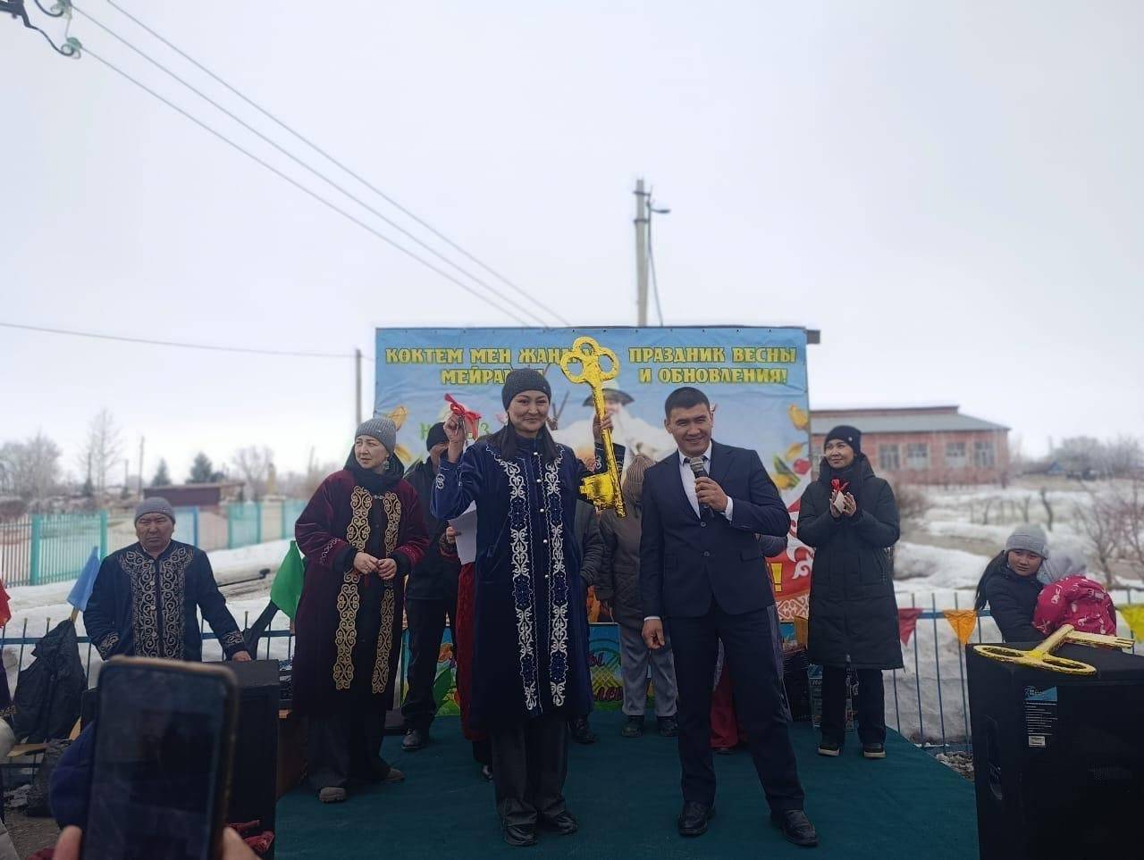 В ВКО 18 семей получили новые дома