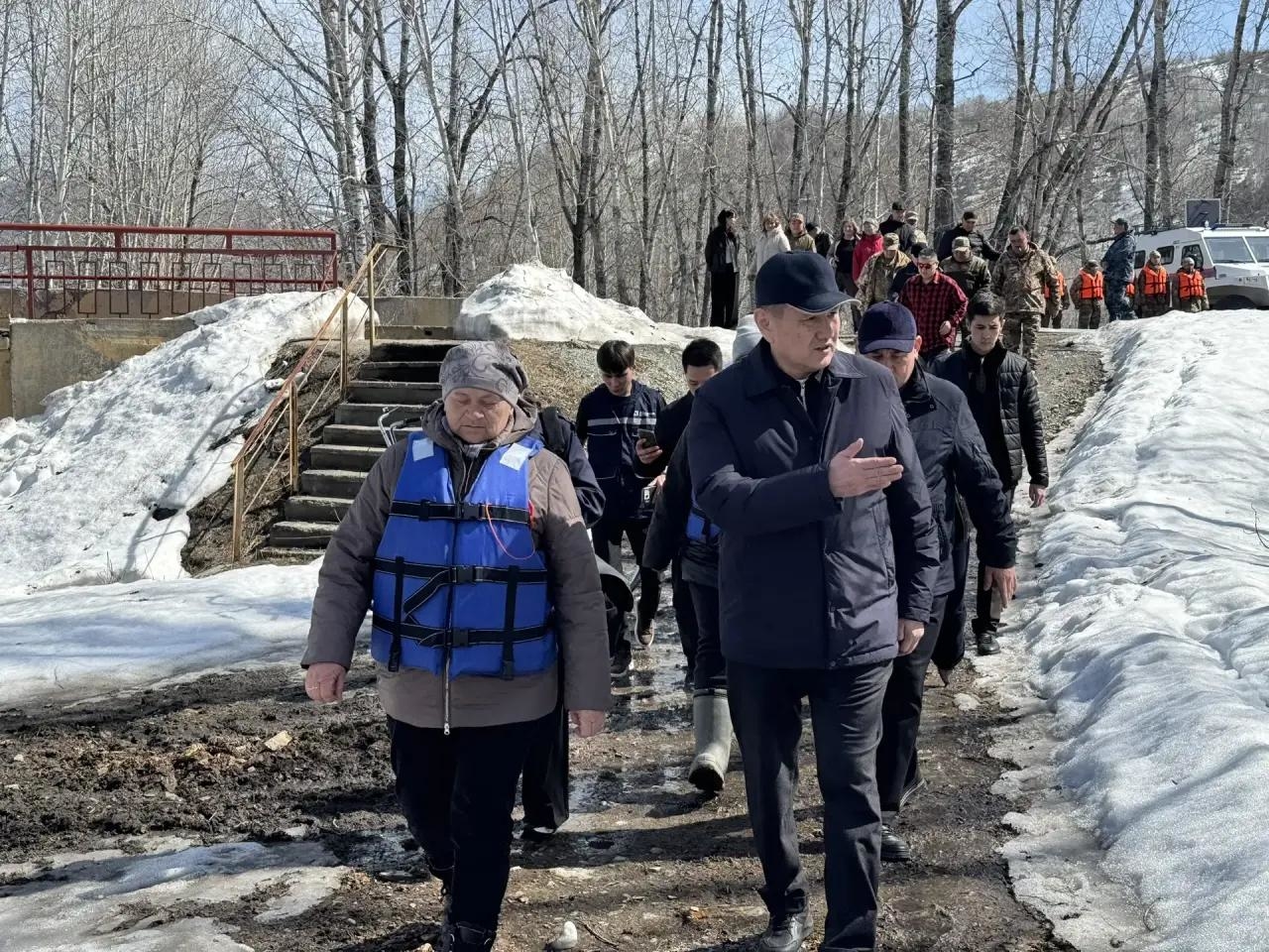 Аким ВКО ознакомился с паводковой ситуацией в районе Алтай