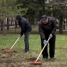 Субботники в рамках акции Taza Qazaqstan объединили студентов и преподавателей Усть-Каменогорска