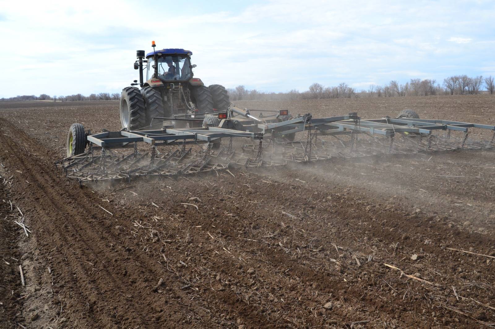 ШҚО-да шаруа қожалықтары егін шаруашылығына автопилот технологиясын енгізуде
