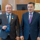 Аким Усть-Каменогорска получил госнаграду 