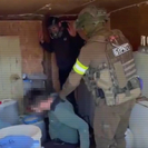 В ВКО частный дом приспособили под нарколабораторию