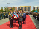 В Усть-Каменогорске состоялось торжественное возложение цветов к памятнику Сагадату Нурмагамбетову 