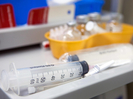 В Казахстане начнут дополнительную вакцинацию девочек 14-17 лет от ВПЧ