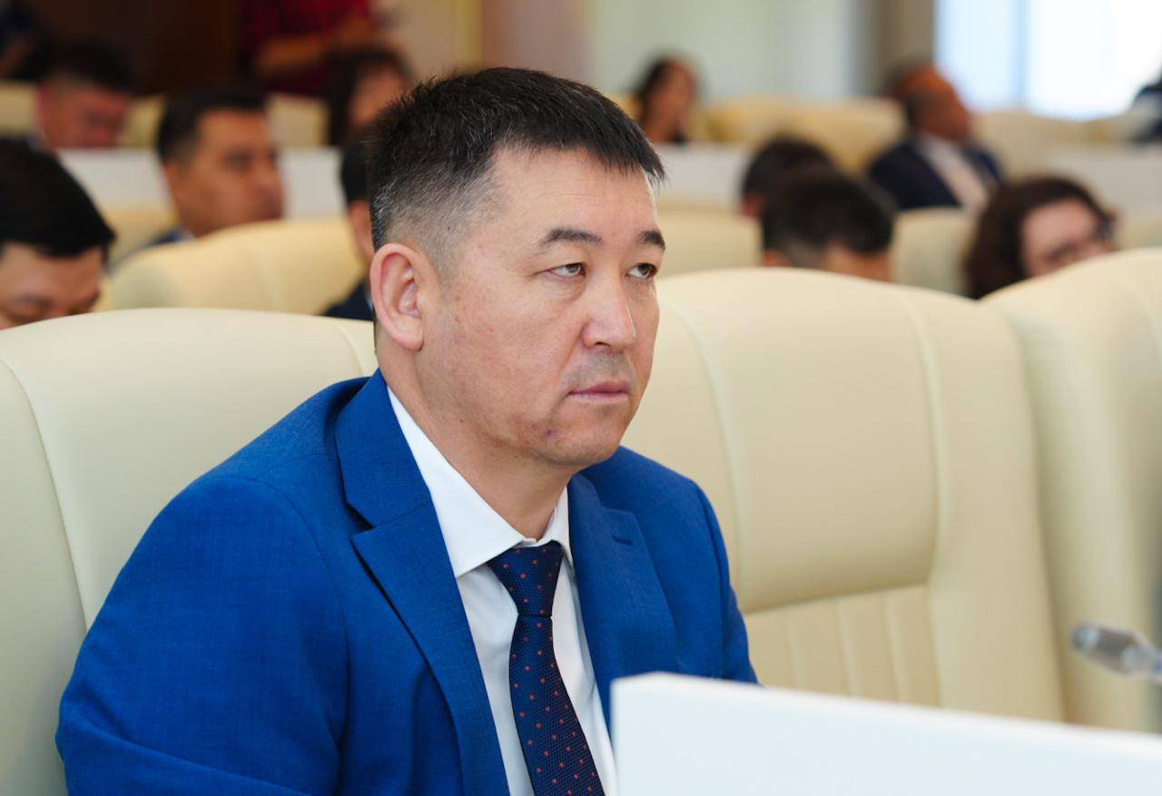 В ВКО — новый руководитель управления транспорта и автодорог