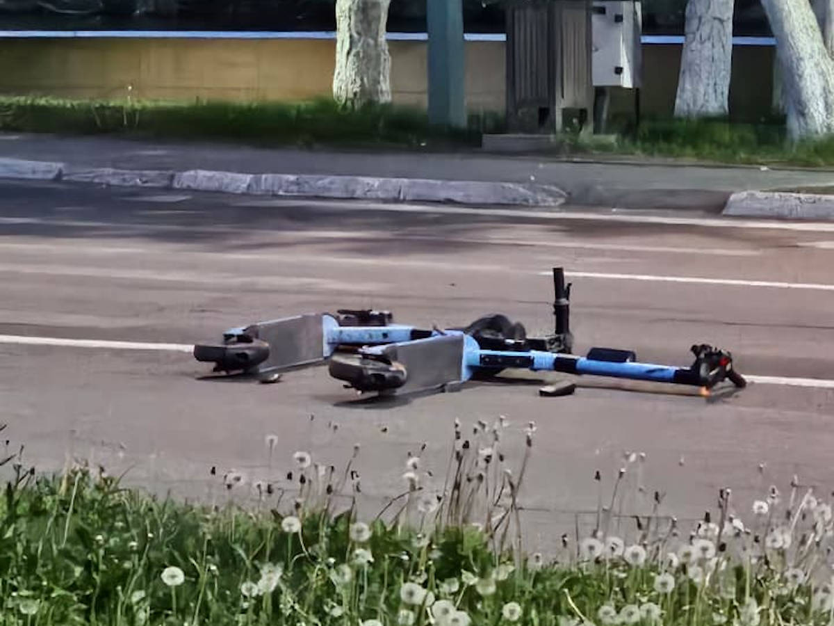 В Усть-Каменогорске сбили ребенка на самокате