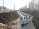 В Усть-Каменогорске приводят в порядок искусственный водный канал в левобережье 