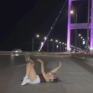 В Семее женщину привлекли к ответственности за фотосессию на проезжей части моста