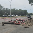 В Усть-Каменогорске коммунальщики создали препятствие на проспекте Абая