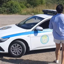 В ВКО полицейские нашли таксиста, который забыл пассажирку на трассе с малолетними детьми 