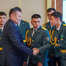 19 лейтенантов начинают службу на пограничных заставах ВКО накануне профессионального праздника